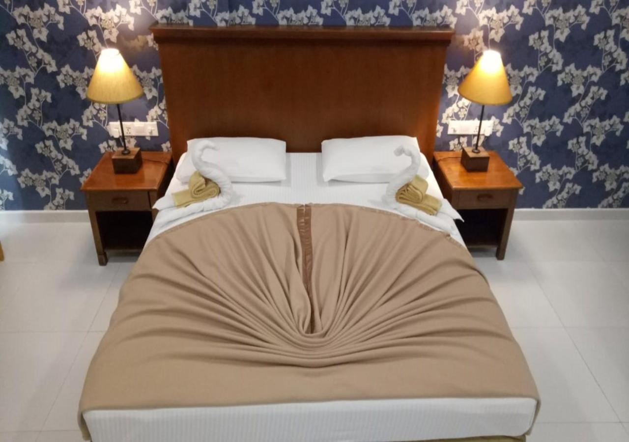 Garden Beach Hotel קלוטארה מראה חיצוני תמונה