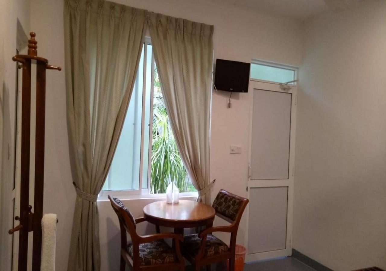 Garden Beach Hotel קלוטארה מראה חיצוני תמונה