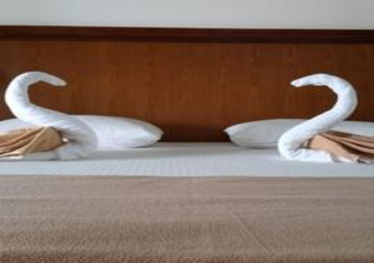 Garden Beach Hotel קלוטארה מראה חיצוני תמונה