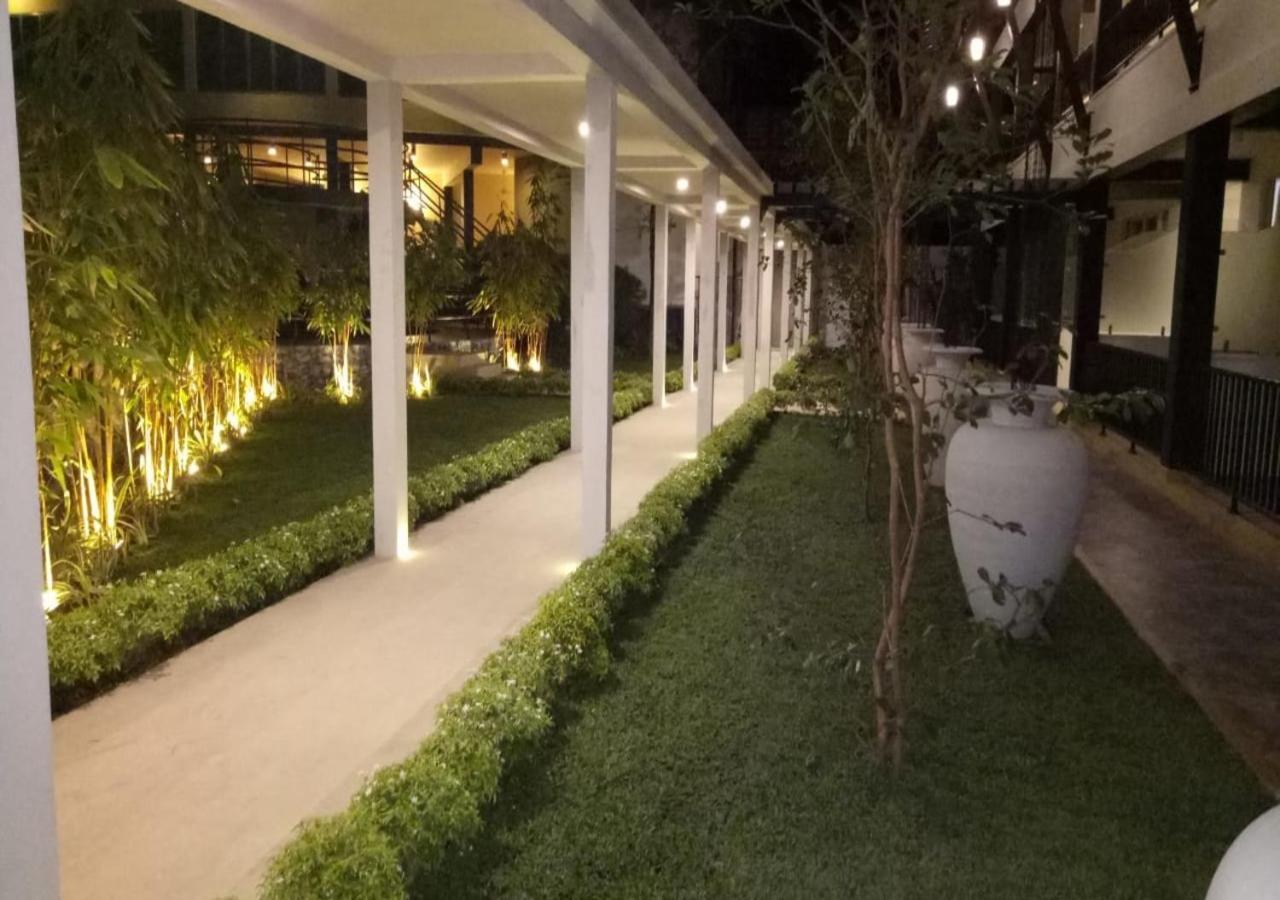 Garden Beach Hotel קלוטארה מראה חיצוני תמונה